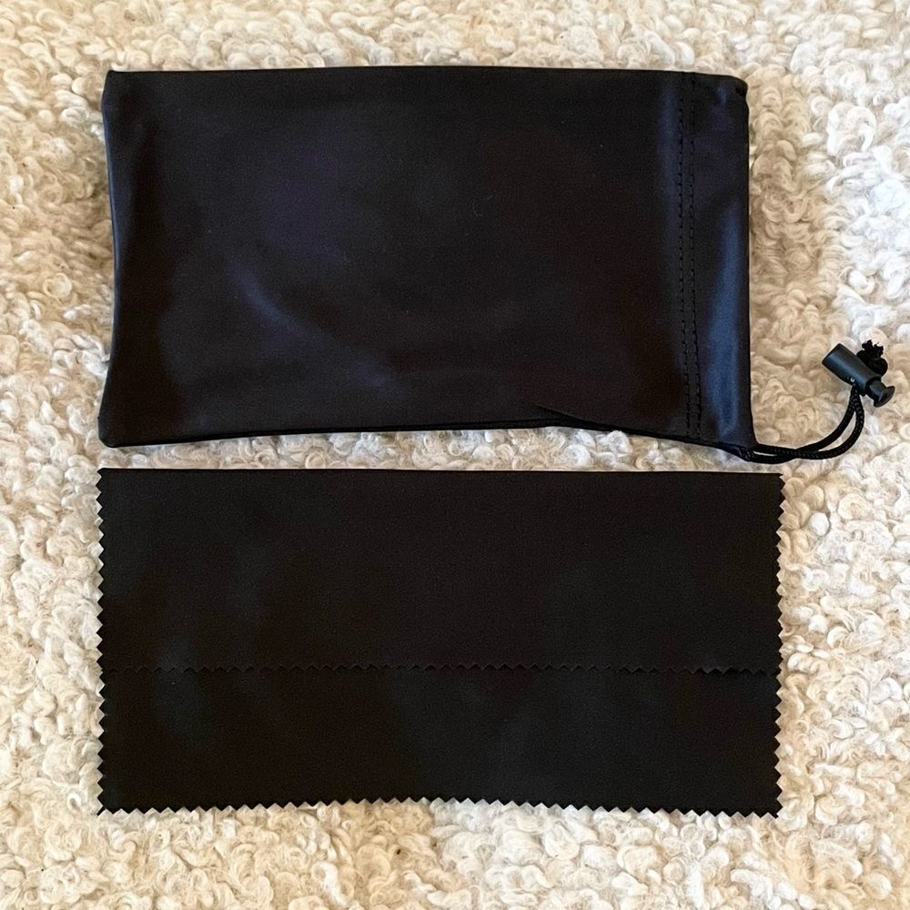 Microfiber Drawstring Pouch & duster cleaning cloth for sunglasses 4 x 7” Black
